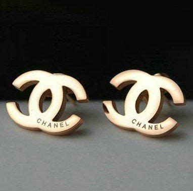 aretes de oro chanel|pendientes Chanel.